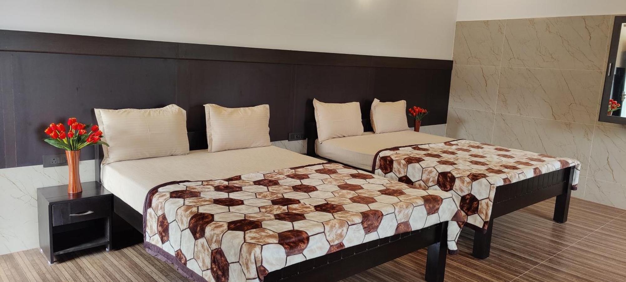 Rr Holiday Homes Kodaikanal Buitenkant foto