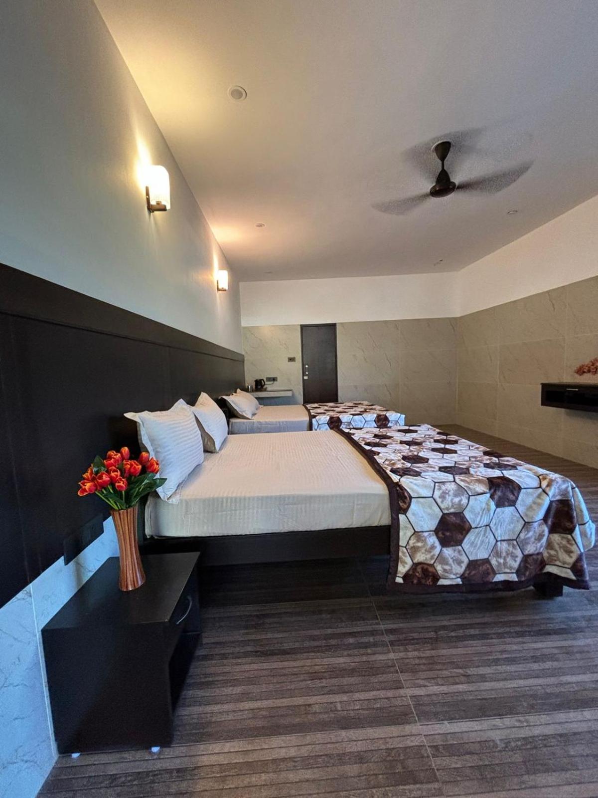 Rr Holiday Homes Kodaikanal Buitenkant foto